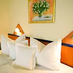 Riedenburg Hotel 2*