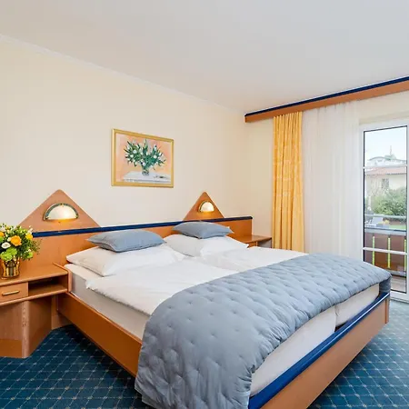Riedenburg Hotell 2*