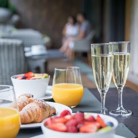Hotel Riedenburg 2*
