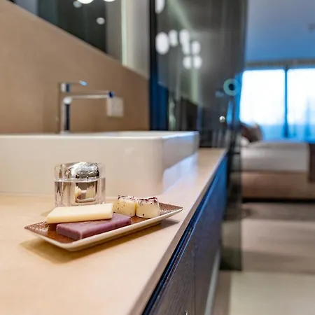 Hotell Riedenburg 2*