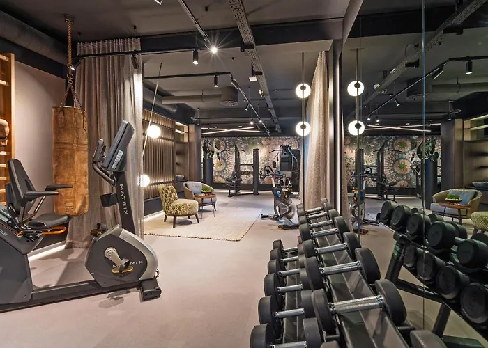 Hotel Kurpension Riedenburg 2*